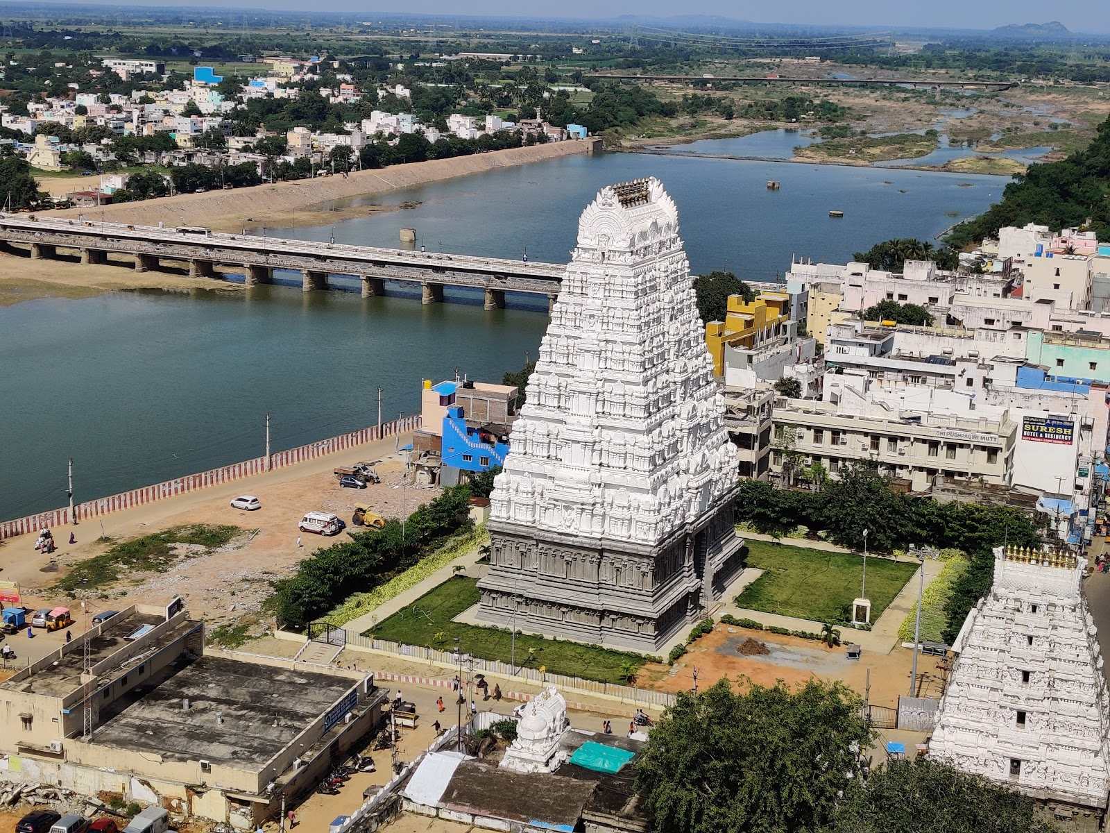 Srikalahasti Temple near Priya Woodz Homestay
